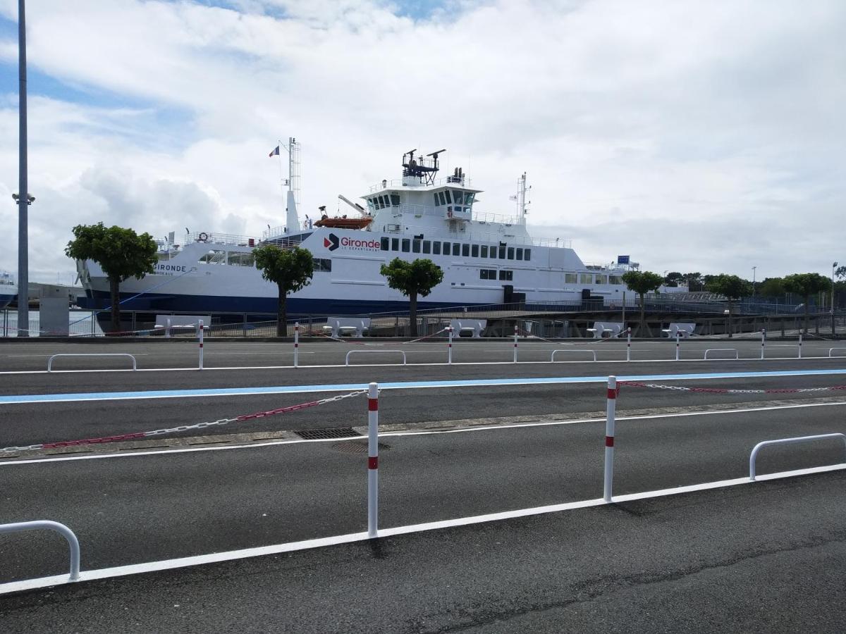 Au Cordouan Lägenhet Le Verdon-sur-Mer Exteriör bild